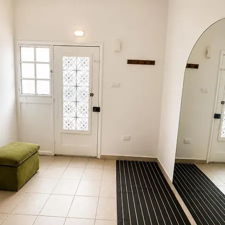 בית נופש Jasmine House Egkomi *